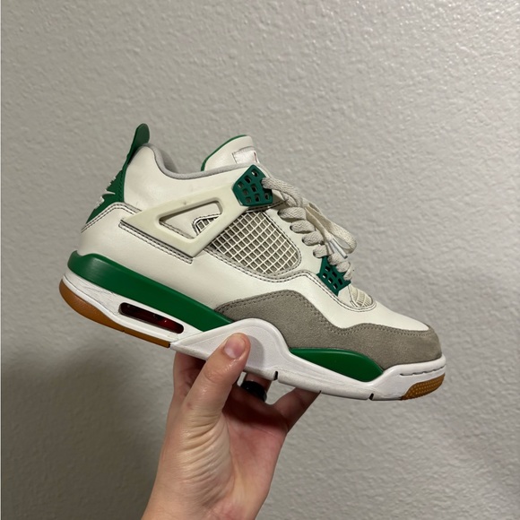 Nike Other - Jordan retro 4 sb pine green